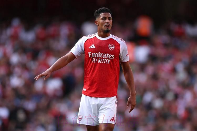 西媒:皇马计划在夏窗引进后卫 萨利巴是目标之一 西媒:皇马计划在夏窗引进后卫 萨利巴是目标之一