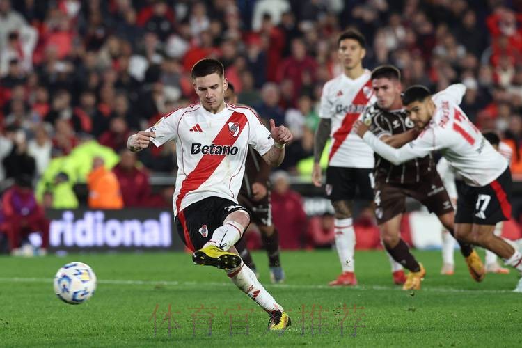 德天空：皇马后卫线变动或引发多米诺骨牌效应